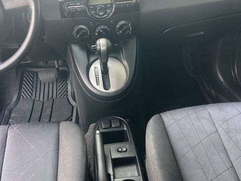 Used 2011 MAZDA MAZDA2 Sport FWD image 8
