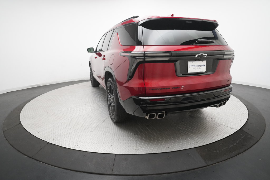 Used 2024 Chevrolet Traverse RS AWD/4WD image 34