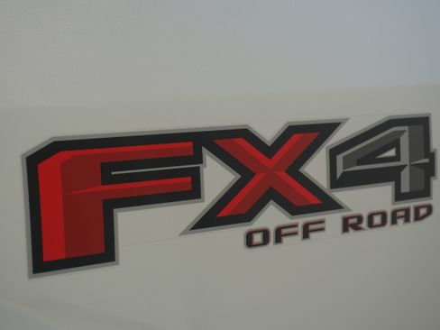 Used 2016 Ford F150 Lariat AWD/4WD image 8