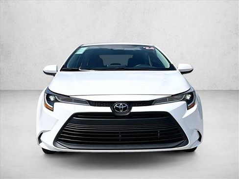Used 2024 Toyota Corolla LE FWD image 3
