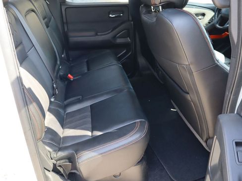 Used 2023 Nissan Frontier Pro-X w/ Pro-X Premium Package RWD image 18