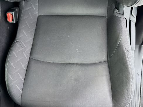 Certified 2024 Toyota Tacoma SR5 AWD/4WD image 18