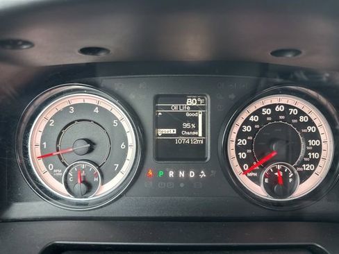 Used 2018 RAM 1500 ST w/ SXT Appearance Group AWD/4WD image 12