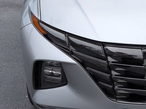 Certified 2023 Hyundai Tucson Limited FWD image 10