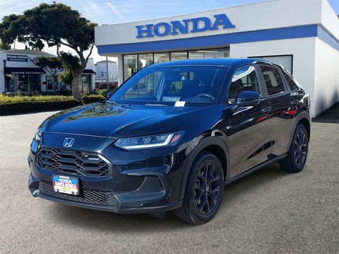 Used 2023 Honda HR-V Sport image 1
