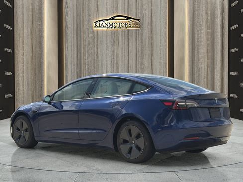 Used 2021 Tesla Model 3 Standard Range Plus RWD image 7