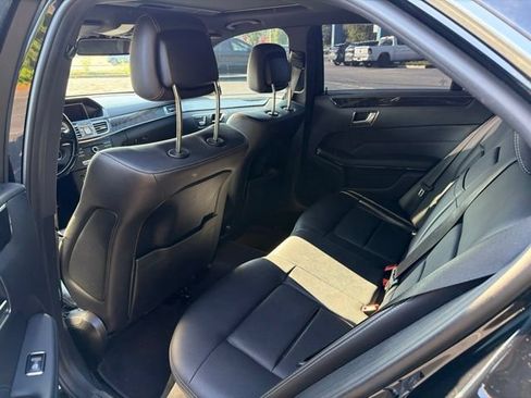 Used 2016 Mercedes-Benz E 350 4MATIC Sedan w/ Premium Package image 6