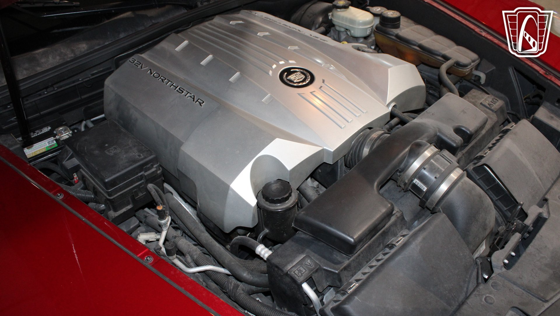 Used 2004 Cadillac XLR RWD image 13