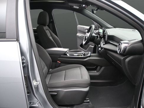 Used 2025 Chevrolet Equinox LT w/ Safety and Technology Package AWD/4WD image 18