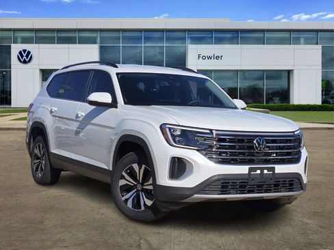 New 2026 Volkswagen Atlas SE image 1
