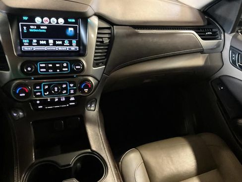 Used 2017 Chevrolet Tahoe LT w/ Luxury Package AWD/4WD image 25