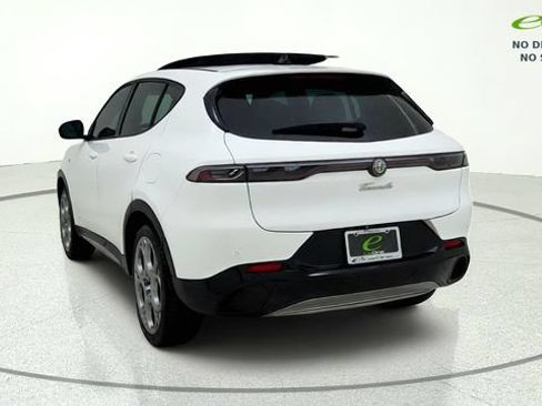 Used 2024 Alfa Romeo Tonale Ti AWD/4WD image 6
