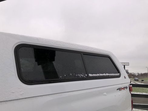 Used 2020 Chevrolet Silverado 2500 Custom w/ Custom Value Package image 9