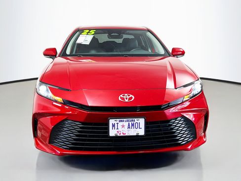 Used 2025 Toyota Camry LE w/ Convenience Package FWD image 11