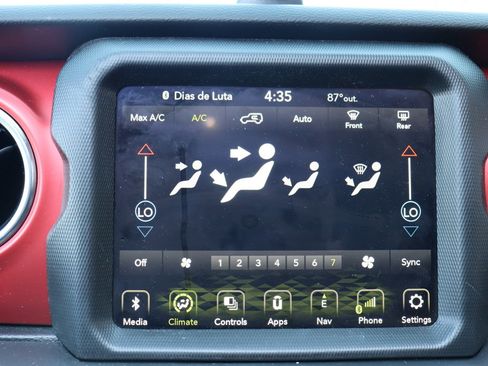 Used 2021 Jeep Wrangler Rubicon AWD/4WD image 22