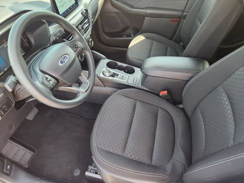 Used 2025 Ford Escape Active AWD/4WD image 13