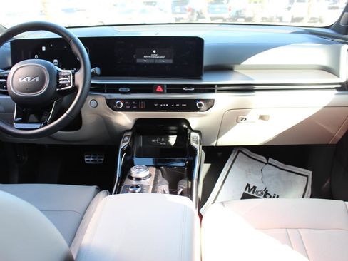 Certified 2025 Kia Sorento SX Prestige image 14