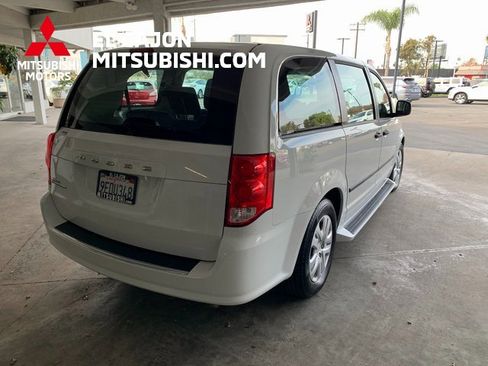 Used 2015 Dodge Grand Caravan American Value Package w/ UConnect Hands-Free Group image 3