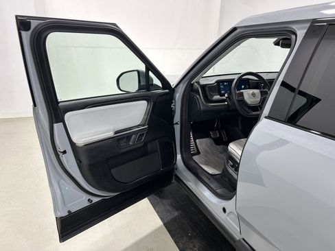 Used 2024 Rivian R1T Adventure AWD/4WD image 16