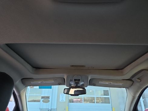 Used 2012 GMC Terrain SLT image 11