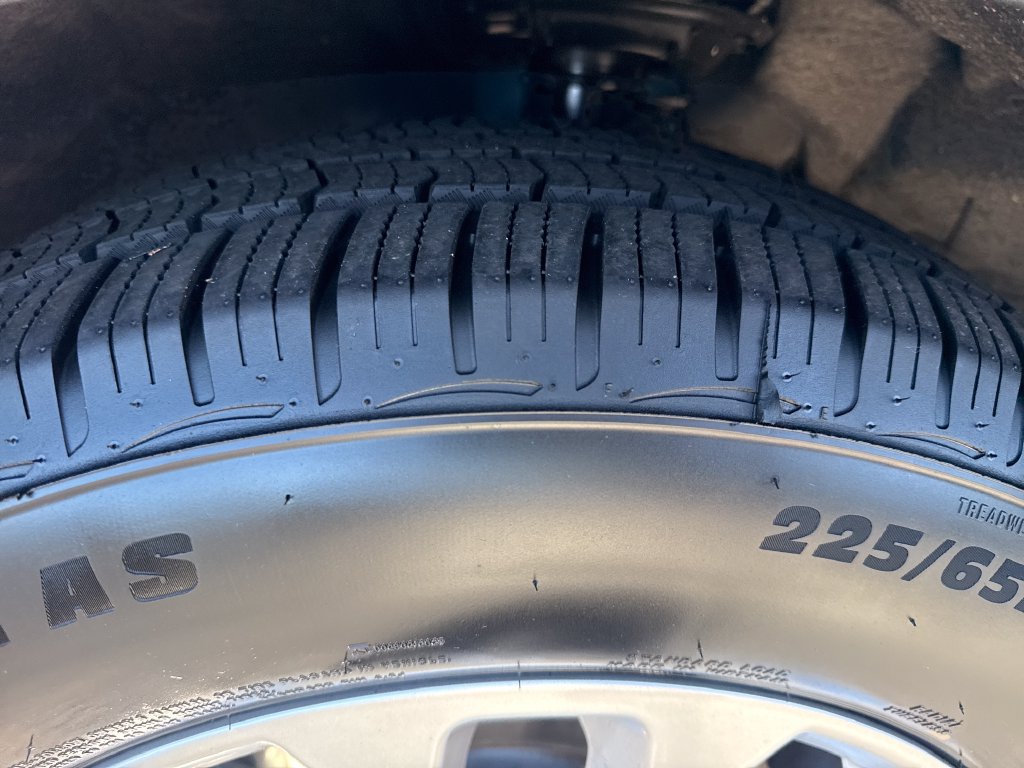 Used 2020 Ford Escape SE FWD image 17