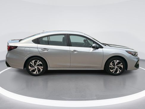 Used 2025 Subaru Legacy Premium AWD/4WD image 10