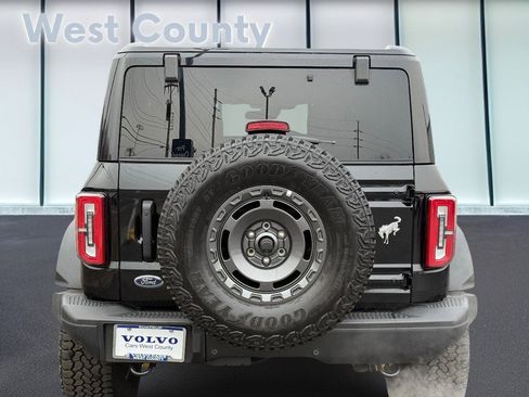 Used 2025 Ford Bronco Badlands image 6