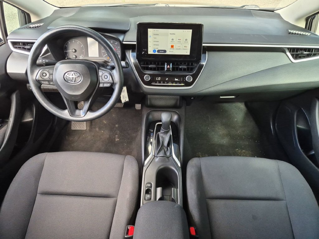 Used 2025 Toyota Corolla LE FWD image 27
