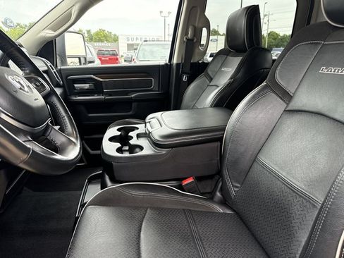 Used 2024 RAM 2500 Laramie AWD/4WD image 4