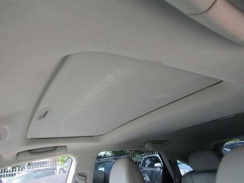 Used 2015 Lexus RX 450h FWD image 12