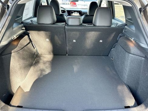 Certified 2025 Nissan Kicks SR image 35