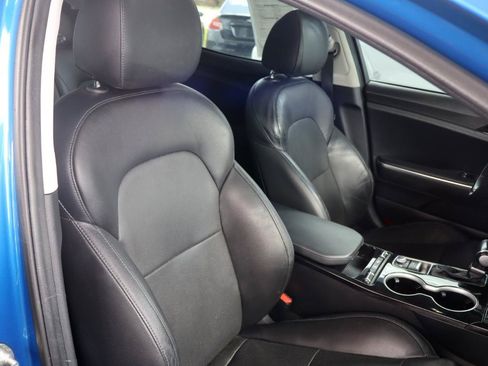 Used 2018 Kia Stinger Premium RWD image 14