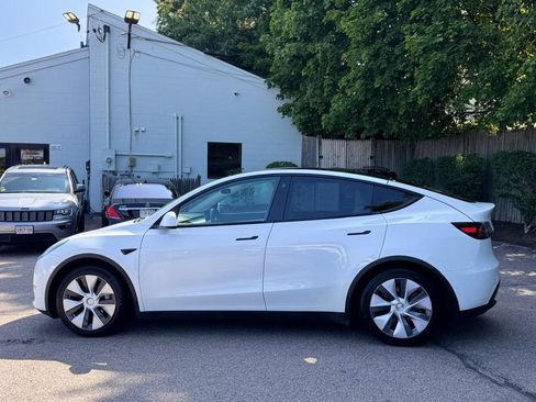 Used 2021 Tesla Model Y Long Range AWD/4WD image 3