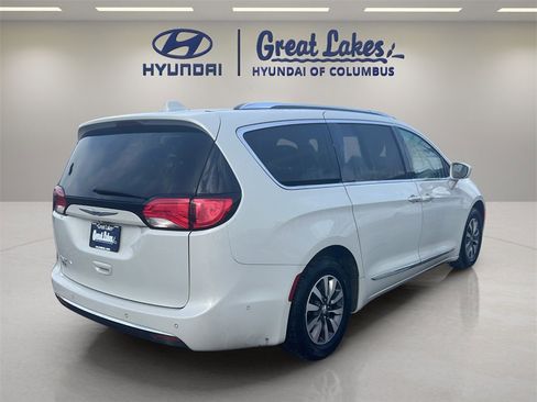 Used 2020 Chrysler Pacifica Touring-L Plus w/ Advanced Safetytec Group image 5