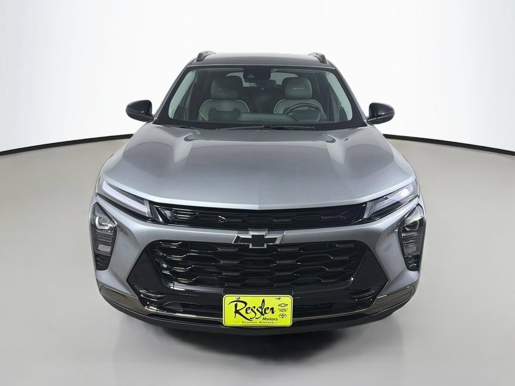 New 2026 Chevrolet Trax ACTIV FWD image 2