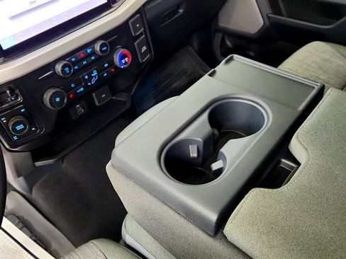 Used 2024 Ford F250 Lariat w/ Sport Appearance Package AWD/4WD image 16
