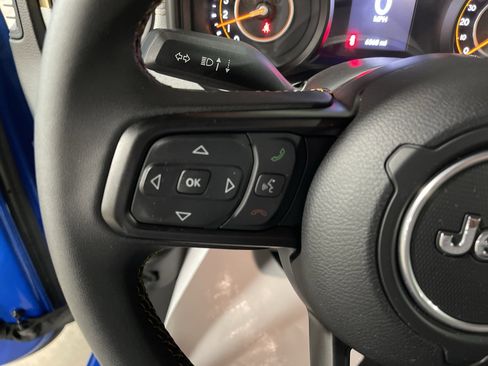 Used 2024 Jeep Wrangler Sport S image 17