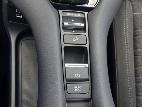 New 2027 Honda HR-V LX image 21