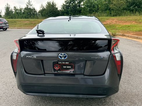 Used 2016 Toyota Prius Two FWD image 5