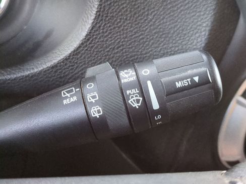 Used 2014 Jeep Wrangler Unlimited Sahara w/ Dual Top Group AWD/4WD image 25