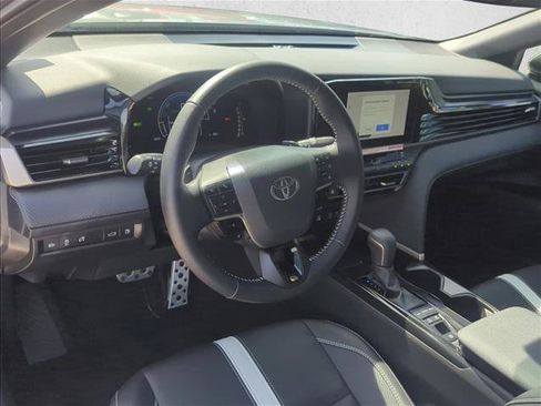 Used 2026 Toyota Camry SE FWD image 11