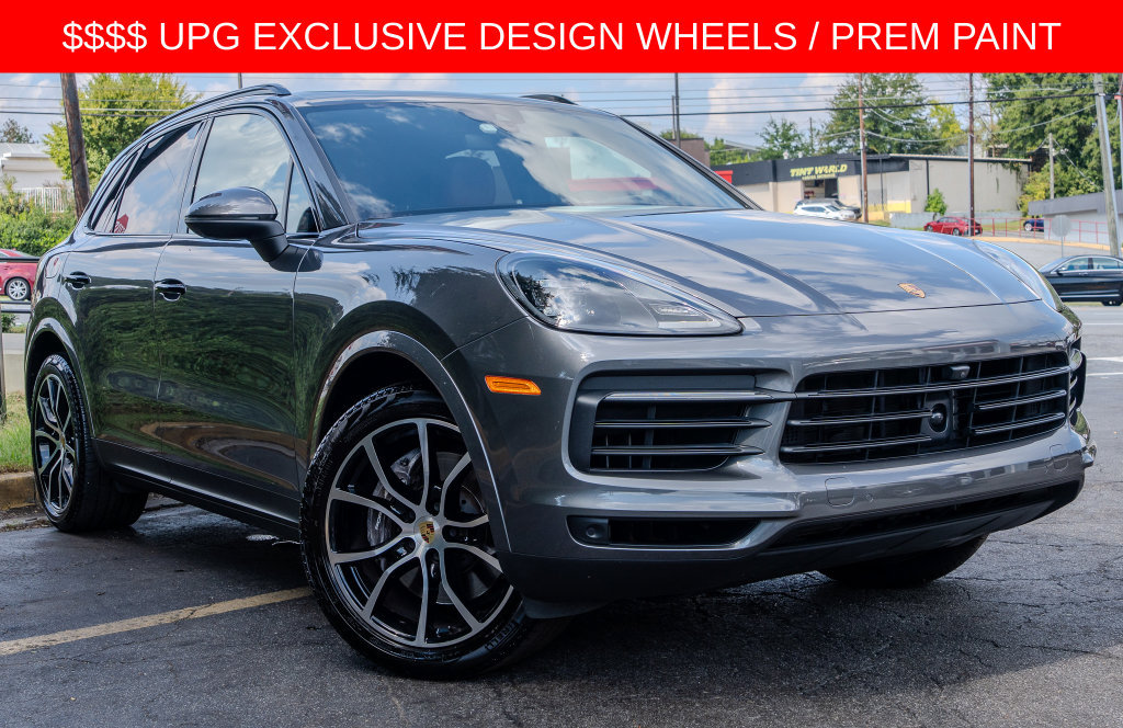 Used 2023 Porsche Cayenne AWD/4WD image 3