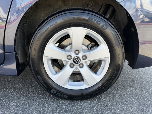 Used 2019 Toyota Sienna L FWD image 11