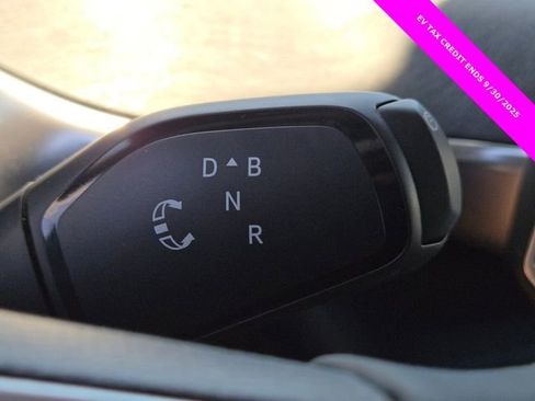 New 2025 Volkswagen ID. Buzz Pro S image 16