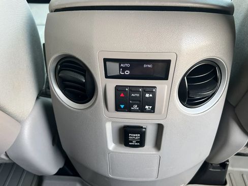 Used 2015 Honda Pilot LX image 38
