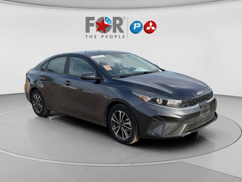 Used 2024 Kia Forte LXS image 7
