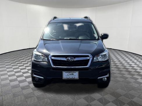 Used 2017 Subaru Forester 2.5i Premium AWD/4WD image 2