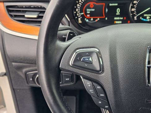 Used 2018 Lincoln MKC Reserve w/ Lincoln MKC Climate Package image 30