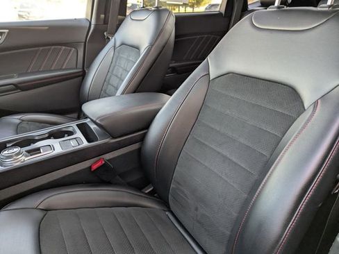 Used 2024 Ford Edge ST-Line w/ Class II Trailer Tow Package image 24