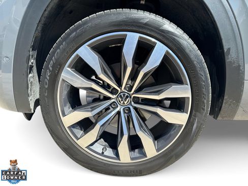 Used 2023 Volkswagen Atlas Cross Sport SEL Premium R-Line AWD/4WD image 19